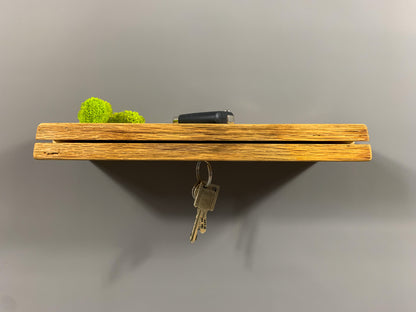 Rustikales Schlüsselbrett aus Massivholz Eiche - magnetisch & mit Ablage